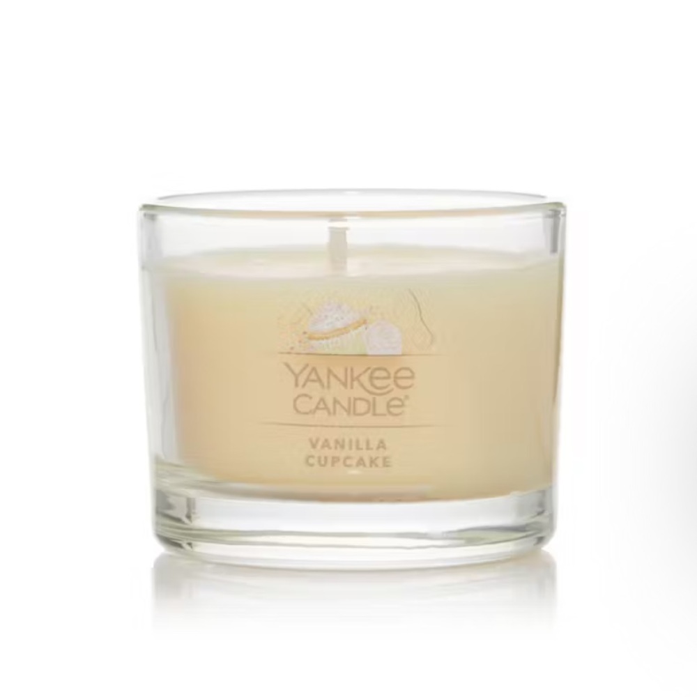 Set of Two (2) NWT Yankee Candle Vanilla Cupcake Scented Mini Candles
